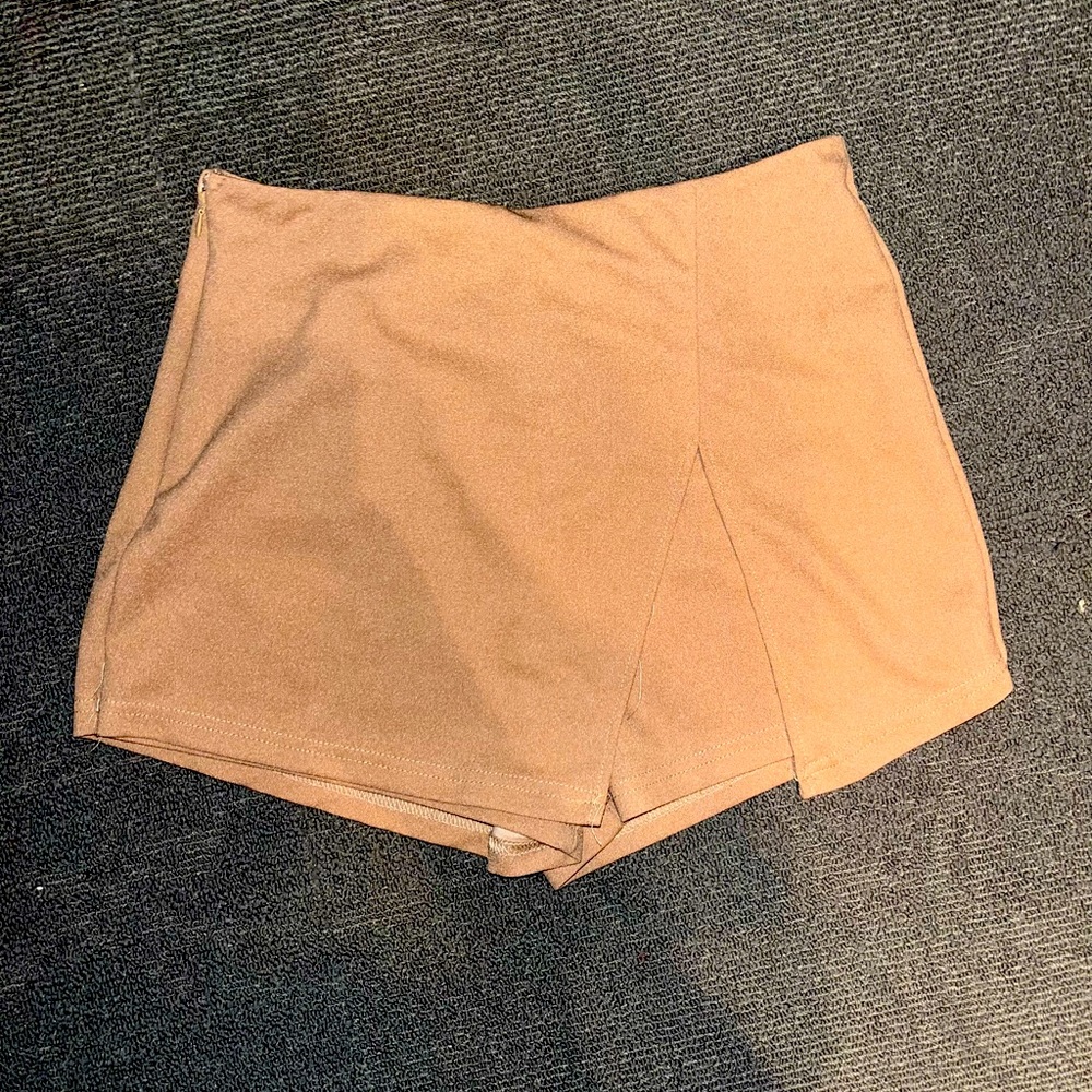 skort